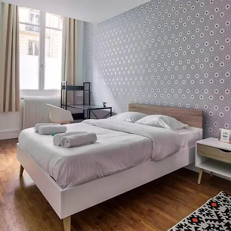 Appartamento Quiet Near Saint-lazarre - 10p